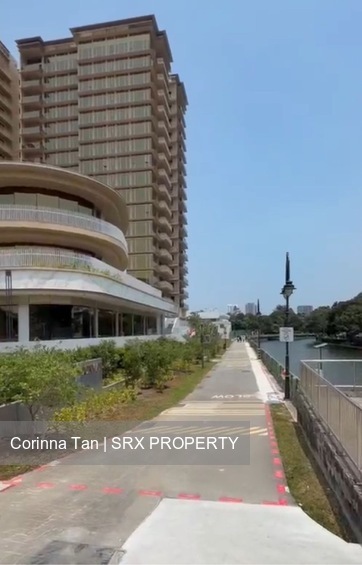 Grand Dunman (D15), Retail #609843711